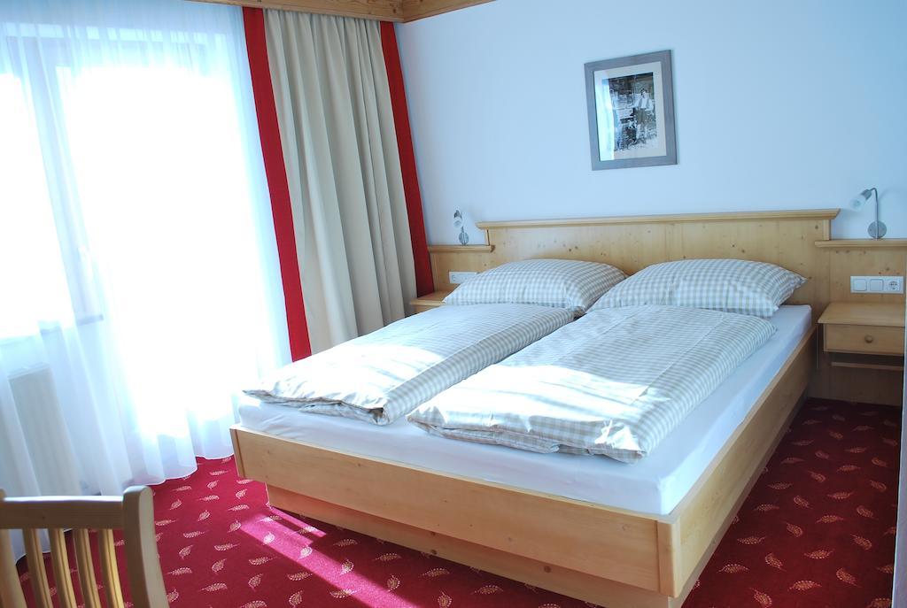 Gastehaus Einodberg Hotel Mittersill Room photo